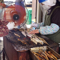 魚増鮮魚店 淡路島 行列 炭焼穴子 うまい 持ち帰り By けいｔ 魚増鮮魚店 うおますせんぎょてん 淡路市その他 あなご 食べログ