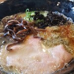 RAMEN SHELTER - 辛い牡蠣塩拉麺