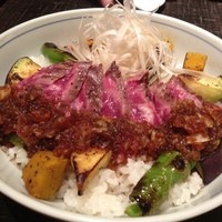 御二九と八さい はちべー - ランチ 牛ハラミ丼