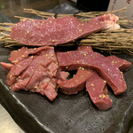 炭火焼ホルモン ぐう - 