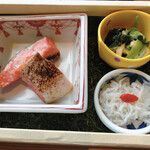 界 遠州 - 蓋を開けたところ