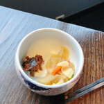 界 遠州 - 開けると香の物