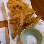 Izakaya Juugo - ごぼうとレンコンの天ぷら盛り