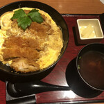 かつ彩 - ロースかつ丼　これにキャベツが付いて@1,408円