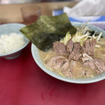 ラーメンショップ - ネギチャーシュー麺と半ライス