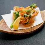 骏河湾樱虾和蔬菜的炸什锦