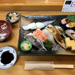 錦寿司 - おまかせセット全景