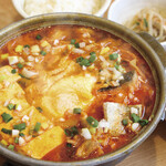 満天食堂 - 【期間限定】スンドゥブチゲ鍋定食