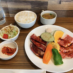 焼肉&ステーキ 官兵衛 - 