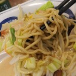 リンガーハット - 野菜たっぷりちゃんぽんの低糖質麺920円(税込)
            低糖質麺ってやっぱり美味しくないのかな～なんて想像していたのですが、
            通常のちゃんぽん麺より少し太い印象、モッチモチで美味しかったです( *´艸｀)♪