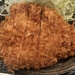 嬉嬉豚 とんかつ 「君に、揚げる。」(極) - 「熟成サーロイン定食」(2200円)