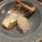 旬彩ダイニング 月兎 - 日替わり御膳の焼き魚