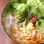 Taishuu Horumon Yakiniku Kemuriki - 季節の和冷麺