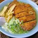 食事処 三平 - 次男坊がオーダーした「カツラーメン（塩）」