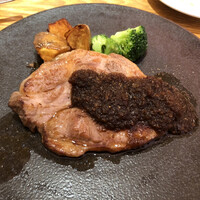 RIGOLETTO KITCHEN - 