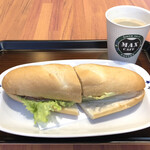 Makkusu Kafe - ３種のハムのマックスサンドとコーヒー