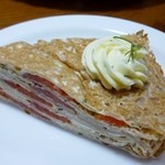 フランス人の店　ボー・スィエル - ＜2012年9月＞蕎麦粉のミルクレープ　315円
