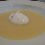 ラ・サンテ - ジャガイモと根セロリのスープ