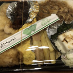 ガッツ - 豚キムチ丼定食をテイクアウトで！
乗っかっていた納豆1パックを除けてみました