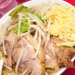 ラーメン二郎 - ラーメン小＋ニンニク多め＋ショウガ半分