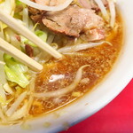 ラーメン二郎 - スープ