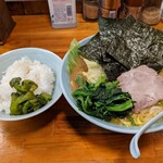 YAH-YAH-YA - キャベツラーメン＆サービスライス