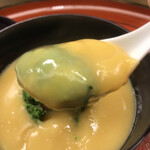 赤坂 菊乃井 - 昼懐石１３３１０円。菜の花蒸し 生雲丹餡。生雲丹がゴロゴロ入った濃厚な餡と、植物性の素材で作られた種がマッチして、とーっても美味しかったです（╹◡╹）（╹◡╹）