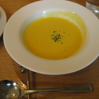 TOOTH TOOTH GARDEN RESTAURANT - 人参のスープ