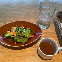 ウォルプタス 東京駅グランルーフ店 - 