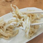 くさの根 - 白魚の天ぷらアップ