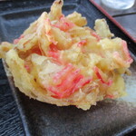 手打ち讃岐うどん あじな味 - 紅生姜のかき揚げ！