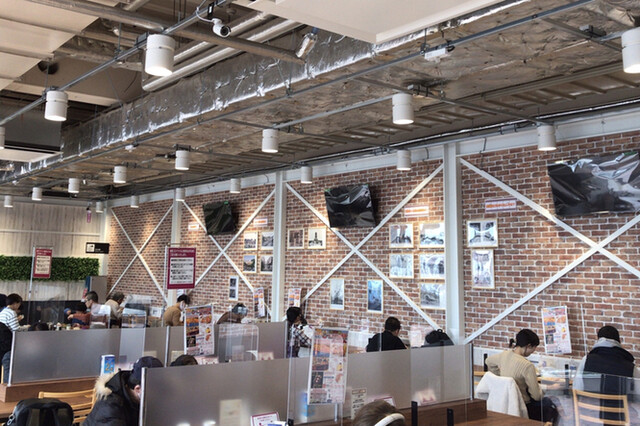 よこすか三大グルメのお店 よこすかグルメ艦隊 汐入 カレーライス 食べログ