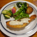 ウィウィ - ノルウェーサーモンのムニエル