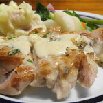 ウィウィ - せせらぎ豚のロースト・ブルーチーズソース