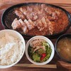 ひこま豚食堂＆精肉店 Boodeli