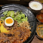 SPICY CURRY 魯珈 - 