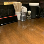 つけ麺屋しずく - 卓上^ ^