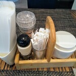 白島ブランチ - ハムエッグにはピンクソルトと胡椒を