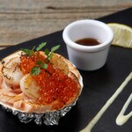 ・Seared salmon and scallop carpaccio