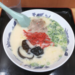 梅もと - 豚骨ラーメン