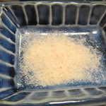 小笠原 - ピンクの岩塩