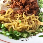 中華料理 豊楽園 - 台湾麺の麺をアップで