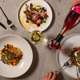 THE PIG & THE LADY_1