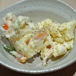 ホルモン焼 焼肉 好子ちゃん - マカロニとポテトのWサラダ