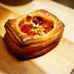 ル・プチメック - チェリーとレモンクリームのデニッシュ