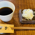 そば草香 - 薬味とつゆ