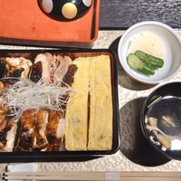 炭焼きうなぎ・かしわ 登河 - 