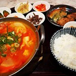 韓国食堂 ケジョン82 - 主菜副菜が充実。