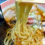 中華そば えもと - 麺リフト