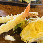 そば草香 - 海老が最高
      天ぷら盛合せ❤